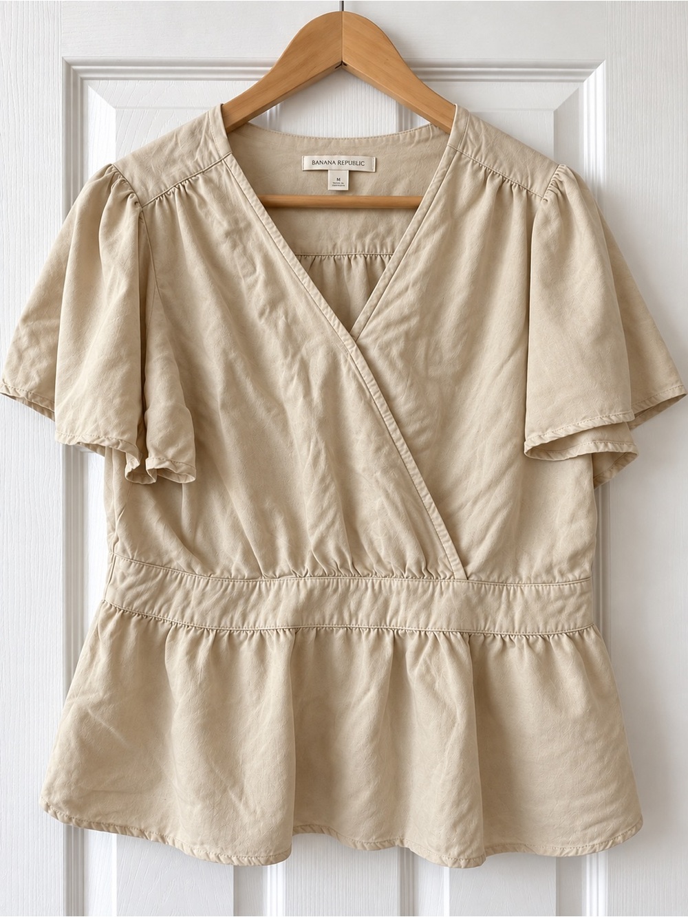 Women’s Cream wrap top, large